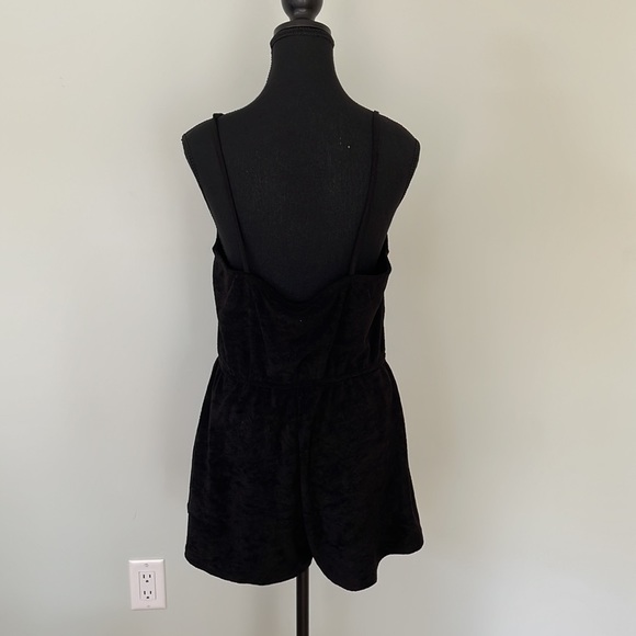 NWT black H&M romper - Picture 2 of 5